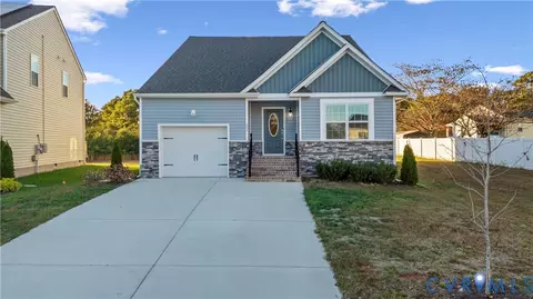 11612 Fort Cosby Dr, Midlothian, VA 23112