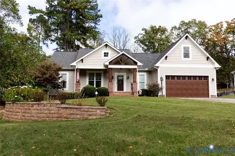 212 Belmont Cir, Farmville, VA 23901