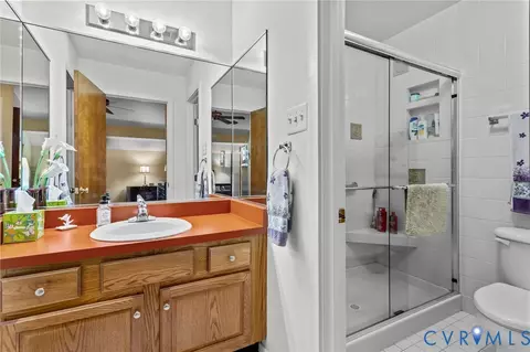 Bath - 3209 Shadow Oaks Rd, Midlothian, VA 23112 photo 2 of 2