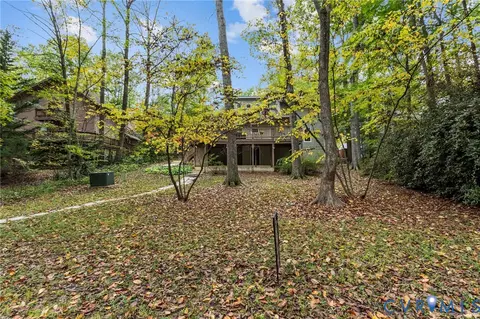 Exterior - 3209 Shadow Oaks Rd, Midlothian, VA 23112 photo 10 of 14