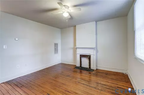 Living - 818 Spring St, Richmond, VA 23220 photo 1 of 4