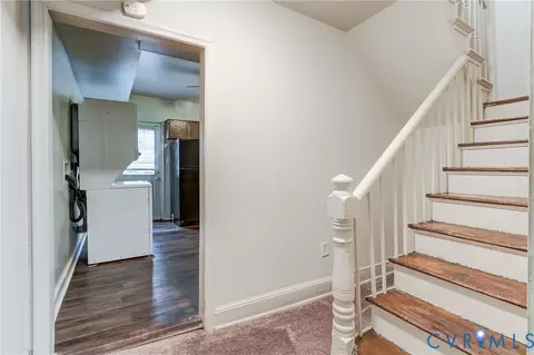 Entry Way - 818 Spring St, Richmond, VA 23220 photo 2 of 6