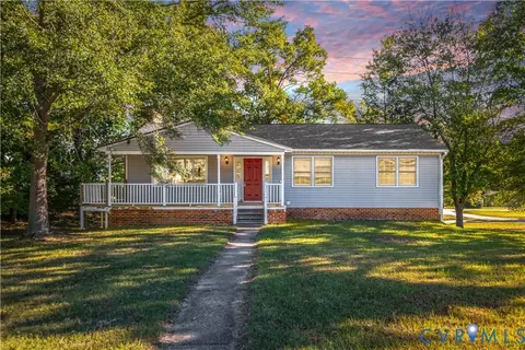 3901 Cambridge Pl, Hopewell, VA 23860