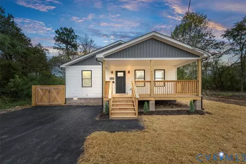 958 Old Wythe St, Petersburg, VA 23803