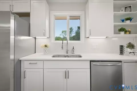 1290 Grapevine Rd, Sandston, VA 23150 photo 17