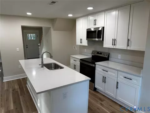 Kitchen - 595 Liberty Rd, Alberta, VA 23821 photo 1 of 2