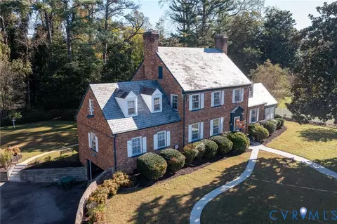 1683 Mount Vernon St, Petersburg, VA 23805