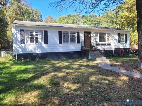 28153 N James Madison Hwy, New Canton, VA 23123