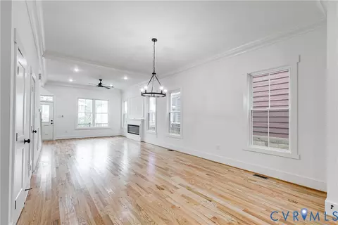 Living - 903 N 5 N 36th St, Richmond, VA 23223 photo 5 of 7