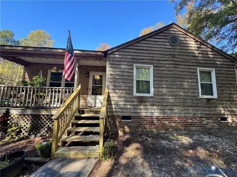 114 Pin Oak Ct, Aylett, VA 23009