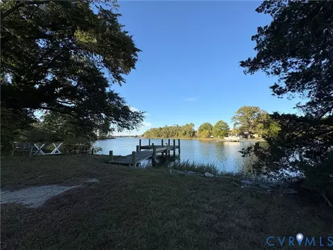 6100 Morattico Rd, Morattico, VA 22503