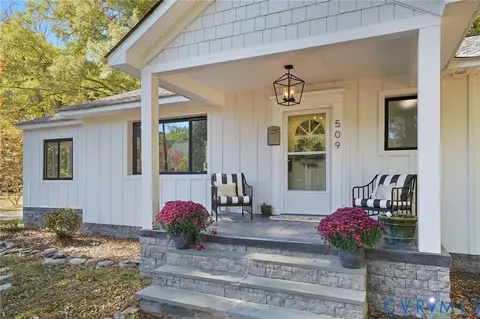 509 Chapman St, Ashland, VA 23005