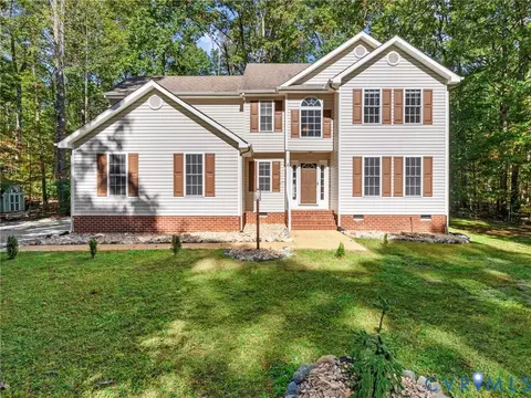 3928 Fighting Creek Dr, Powhatan, VA 23139