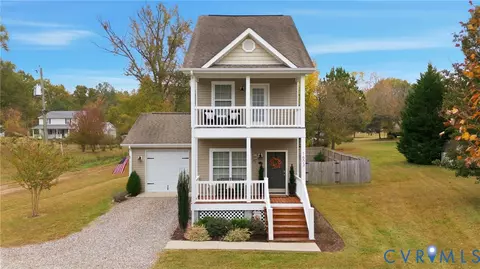1603 High St, Farmville, VA 23901