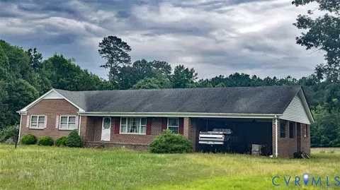 15222 Pinopolis Rd, Boykins, VA 23827