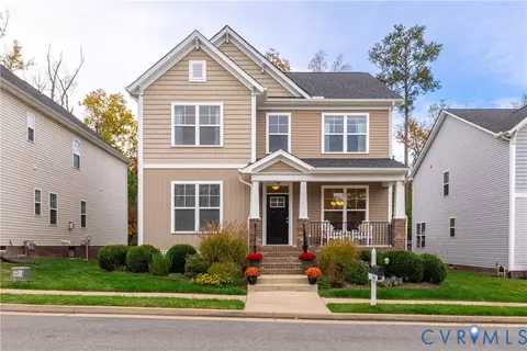 606 Diamond Creek Dr, Midlothian, VA 23113