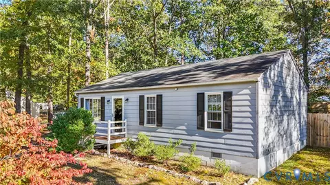 5031 Cedarbend Ln, Richmond, VA 23237