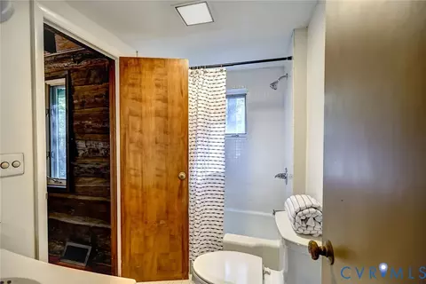 Bath - 8801 Riverside Dr, Richmond, VA 23235 photo 1 of 3