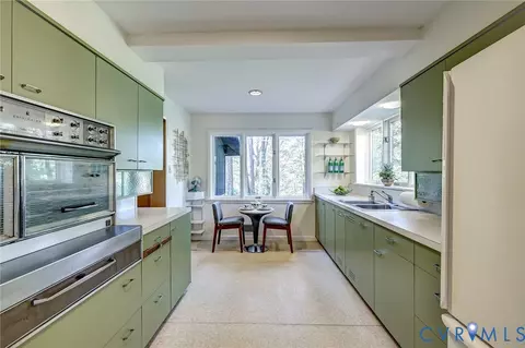 Kitchen - 8801 Riverside Dr, Richmond, VA 23235 photo 1 of 3