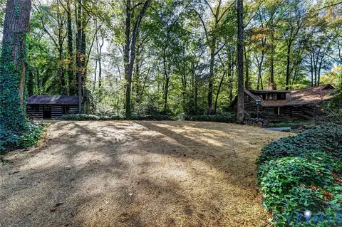 Exterior - 8801 Riverside Dr, Richmond, VA 23235 photo 12 of 17