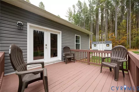 4875 Kimber Ln, Gum Spring, VA 23065 photo 10