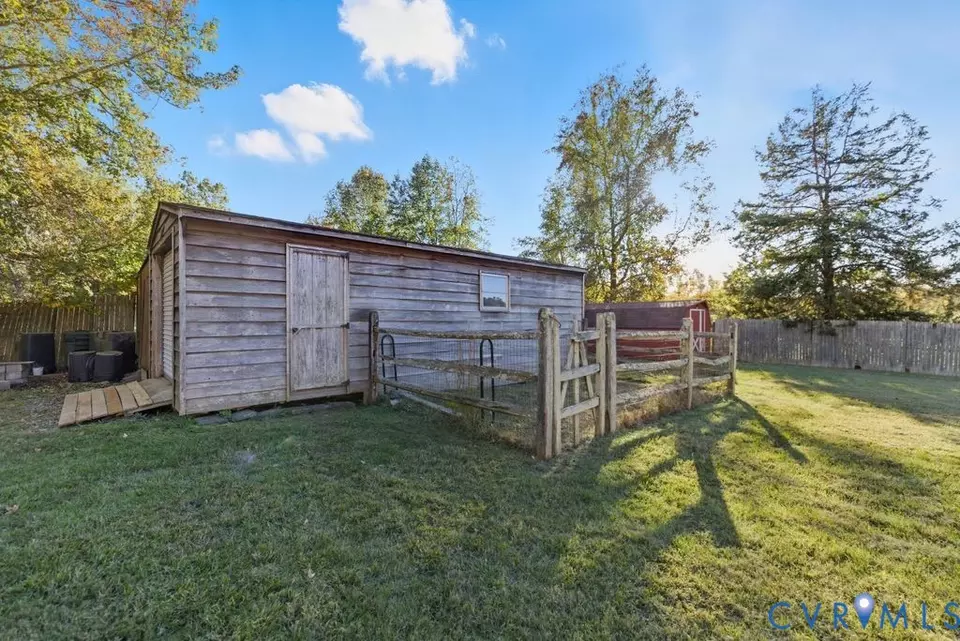 Exterior - 1601 Holly Hills Rd, Powhatan, VA 23139 photo 8 of 11