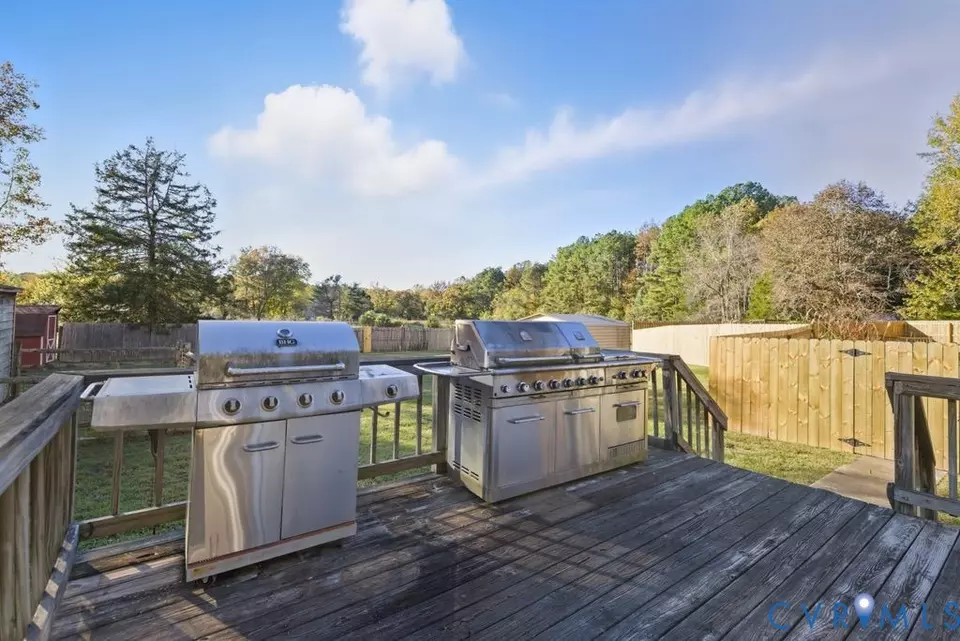 Exterior - 1601 Holly Hills Rd, Powhatan, VA 23139 photo 5 of 11