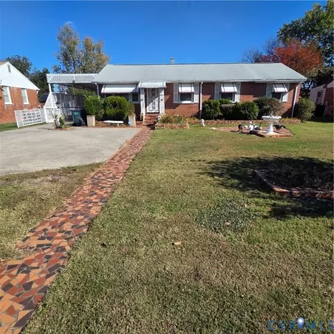 1902 Bloom Ln, Richmond, VA 23223