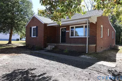 25319 Ferndale Rd, Petersburg, VA 23803