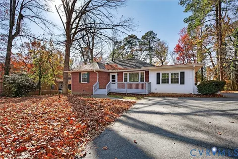 5631 Swan Dr, North Chesterfield, VA 23234