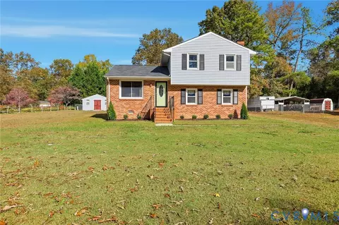 7812 Edwin Ln, Petersburg, VA 23803