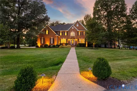 513 Hickory Dr, Manakin Sabot, VA 23103