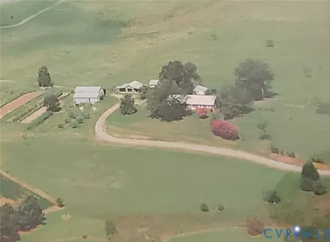 20010 Courthouse Rd, Yale, VA 23897