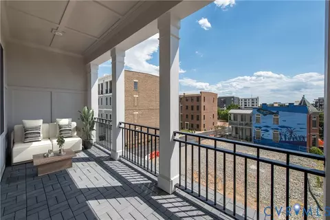 Exterior - 1 E Main St, Richmond, VA 23219 photo 2 of 6