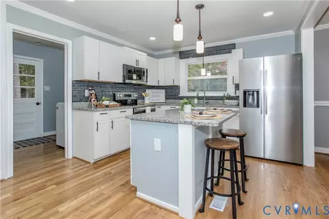 12100 Brookview Dr, Midlothian, VA 23112 photo 9