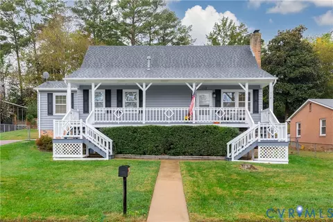 112 Sherwood Dr, Colonial Heights, VA 23834