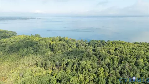 00 Montague Island Rd, Jamaica, VA 23079