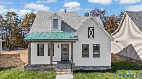 2570 Layne St, Farmville, VA 23901