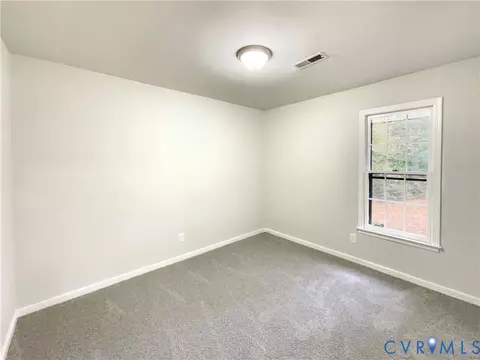 Bedroom - 8436 Spruce Pine Dr, Richmond, VA 23235 photo 4 of 7
