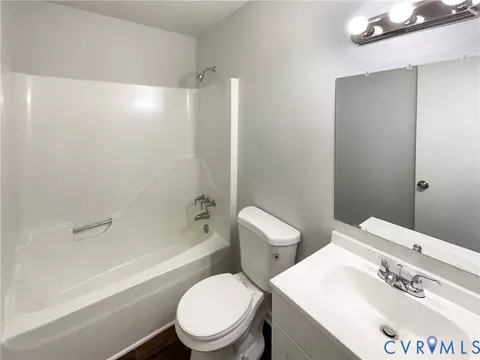 Bath - 8436 Spruce Pine Dr, Richmond, VA 23235 photo 2 of 2