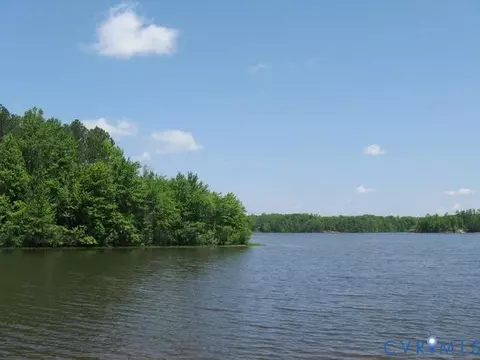 15818 Chesdin Bluff Dr, Chesterfield, VA 23838