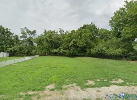 108 Center St, Petersburg, VA 23803