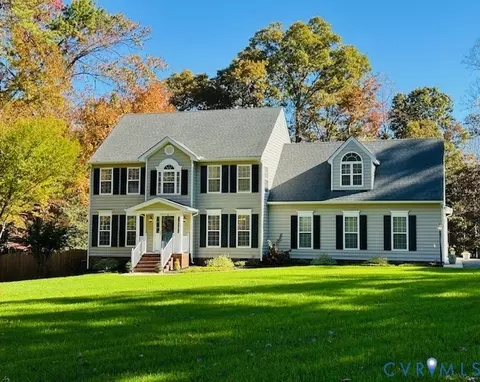 7026 Tall Cedar Ln, Mechanicsville, VA 23111