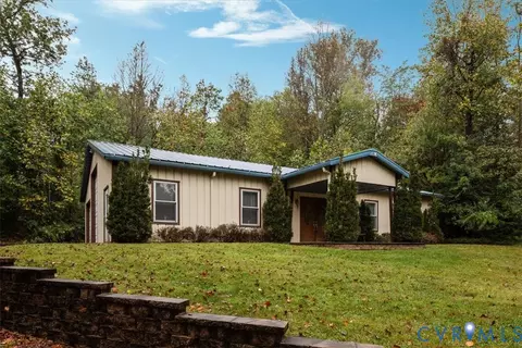 563 Park View Dr, Luray, VA 22835