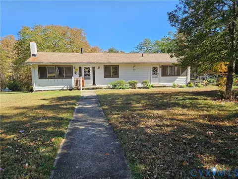37 Bear Branch Rd, Farmville, VA 23901