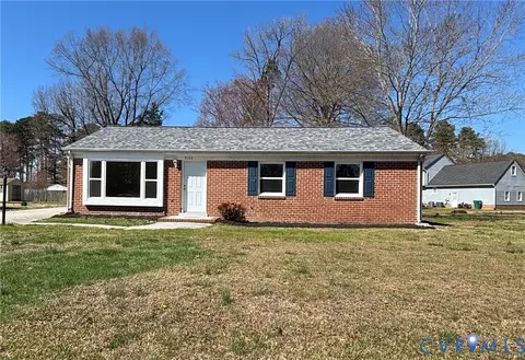 5106 Conduit Rd, Colonial Heights, VA 23834