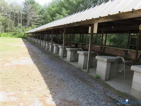 4292 Range Rd, Mechanicsville, VA 23111
