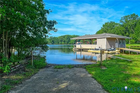 21 Browns Point Ln, Bumpass, VA 23024 photo 14