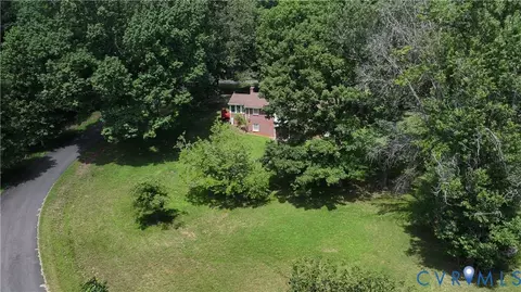 21 Browns Point Ln, Bumpass, VA 23024 photo 18