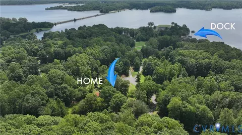 21 Browns Point Ln, Bumpass, VA 23024 photo 8